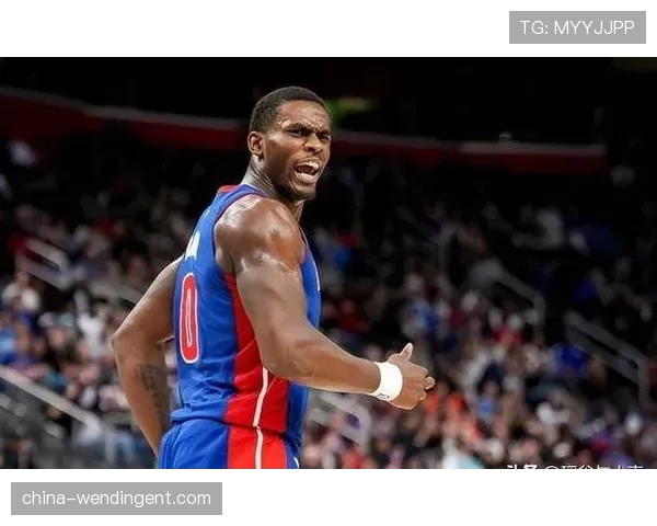 杜伦复出26+13统治内线成为活塞攻防转换关键枢纽