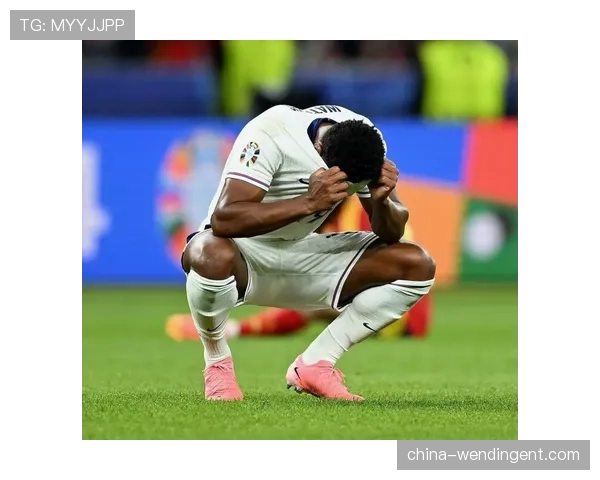 维拉4-3绝杀桑德兰仍居第四，沃特金斯双响亚伯拉罕补时制胜